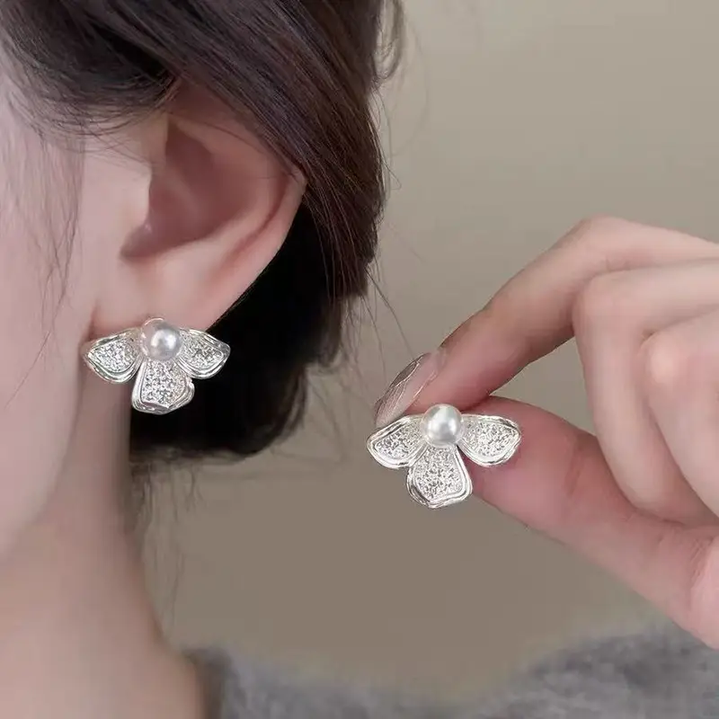Golden Ring Ear Ring Women's 2024 New Explosive Ear Buckle Light Luxury Advanced Ear Ring Earrings Autumn and Winter Ring Earrings
