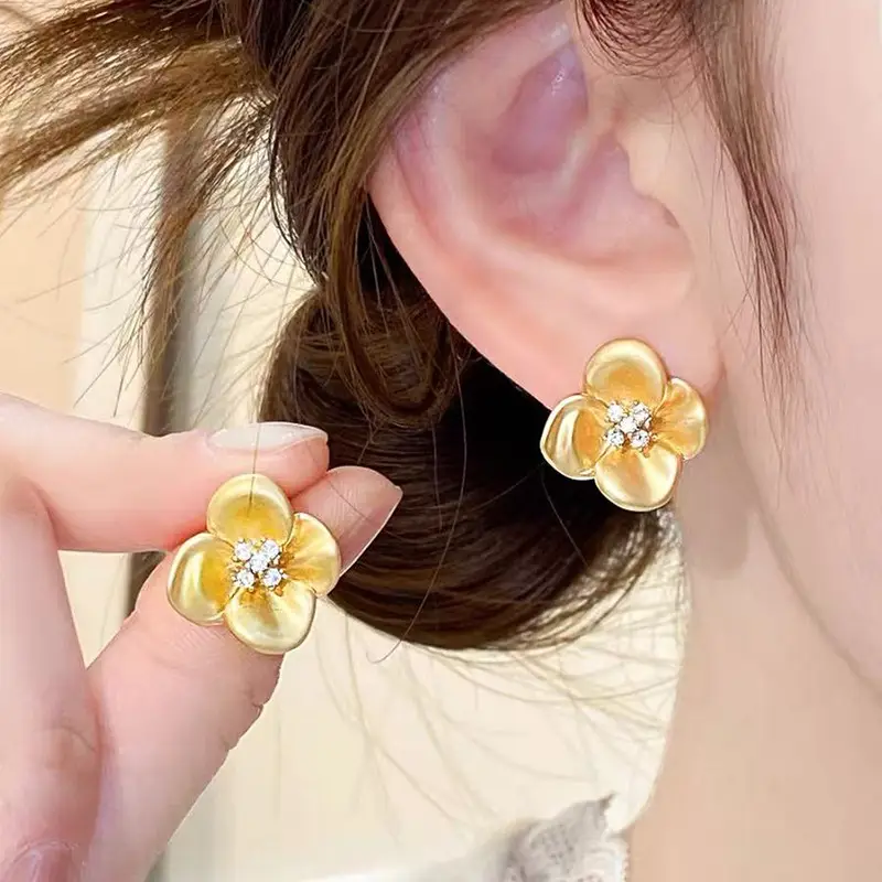 Golden Ring Ear Ring Women's 2024 New Explosive Ear Buckle Light Luxury Advanced Ear Ring Earrings Autumn and Winter Ring Earrings