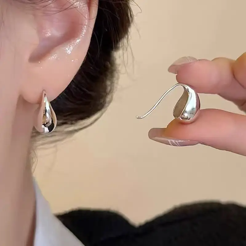Golden Ring Ear Ring Women's 2024 New Explosive Ear Buckle Light Luxury Advanced Ear Ring Earrings Autumn and Winter Ring Earrings