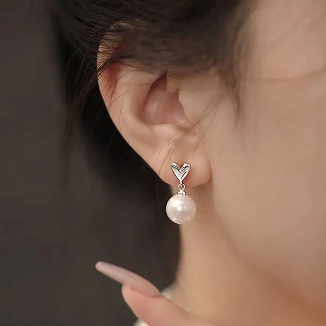 Golden Ring Ear Ring Women's 2024 New Explosive Ear Buckle Light Luxury Advanced Ear Ring Earrings Autumn and Winter Ring Earrings