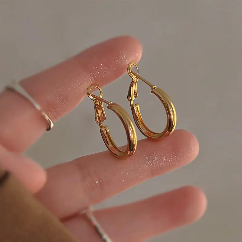 Golden Ring Ear Ring Women's 2024 New Explosive Ear Buckle Light Luxury Advanced Ear Ring Earrings Autumn and Winter Ring Earrings