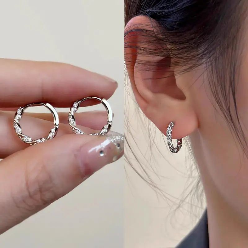 Golden Ring Ear Ring Women's 2024 New Explosive Ear Buckle Light Luxury Advanced Ear Ring Earrings Autumn and Winter Ring Earrings