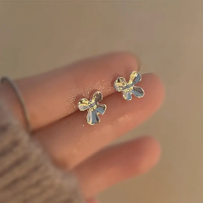 Golden Ring Ear Ring Women's 2024 New Explosive Ear Buckle Light Luxury Advanced Ear Ring Earrings Autumn and Winter Ring Earrings