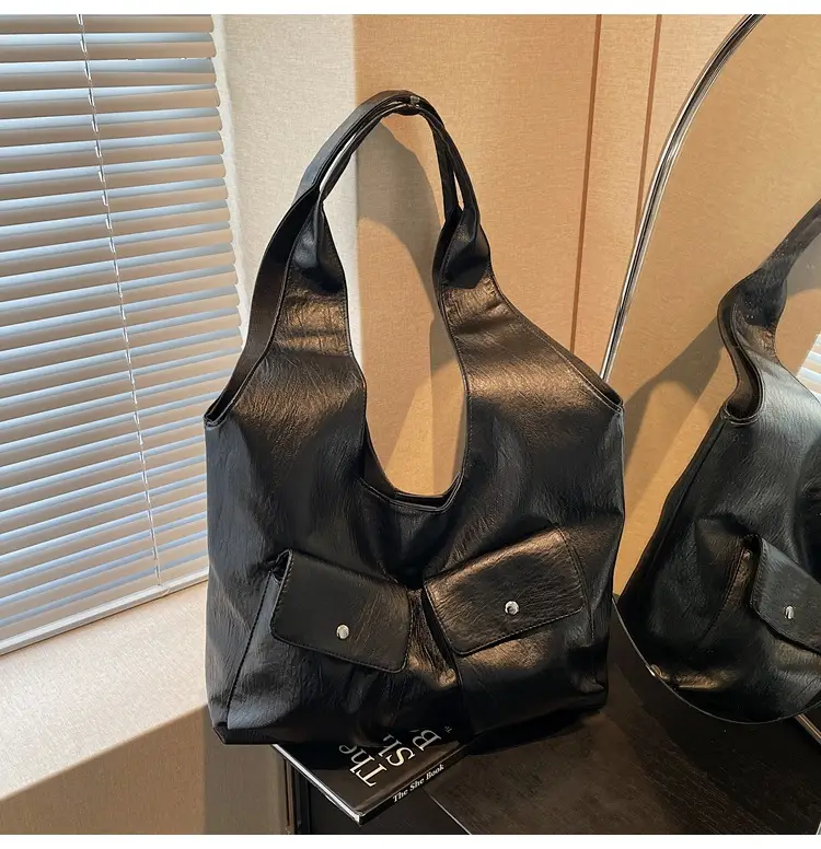 Black Leather Retro Shoulder Bag for Women 2024 — feature 23