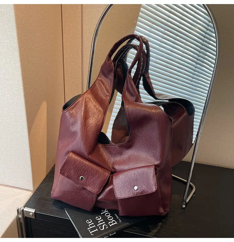 Black Leather Retro Shoulder Bag for Women 2024 — feature 28
