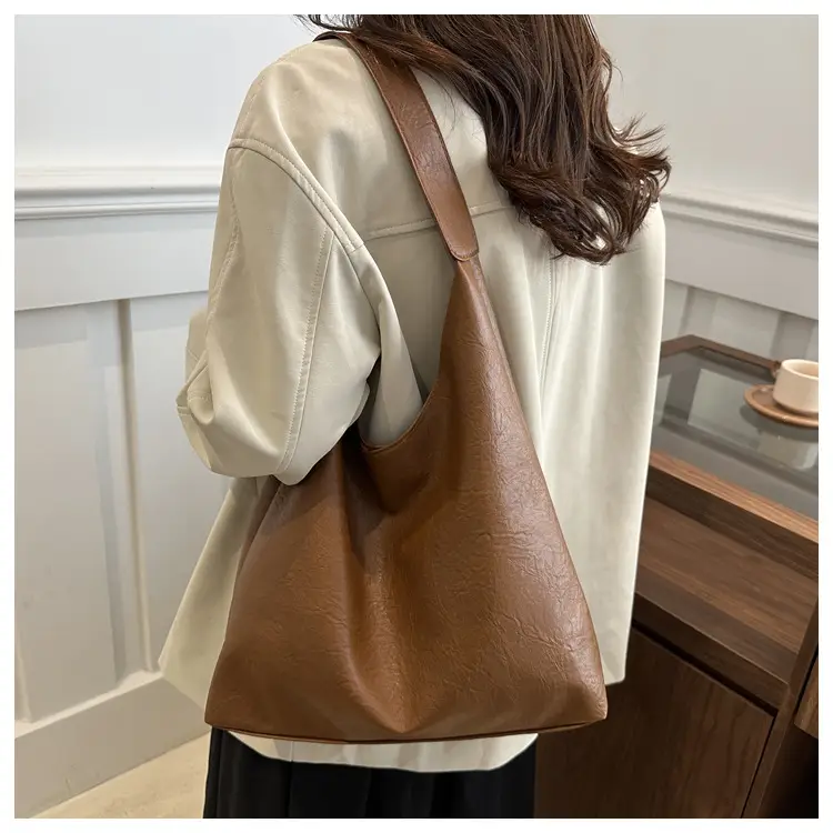 Black 2-Piece Shoulder Tote with Zipper Compartment — feature 22