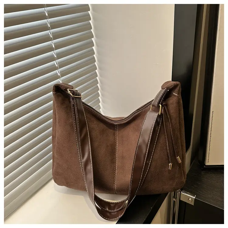 2024 Winter Texturized Retro Shoulder Bag Women — feature 13
