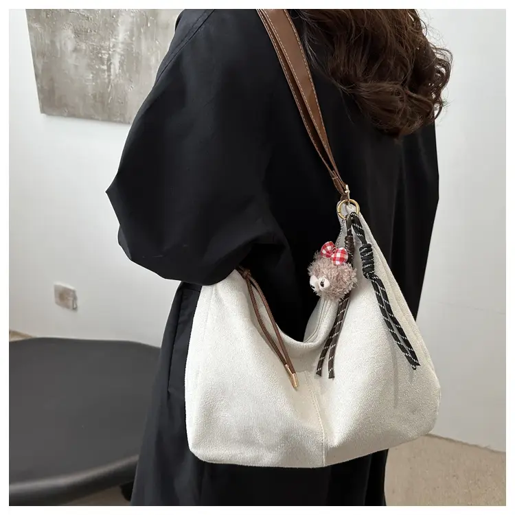 2024 Winter Texturized Retro Shoulder Bag Women — feature 21