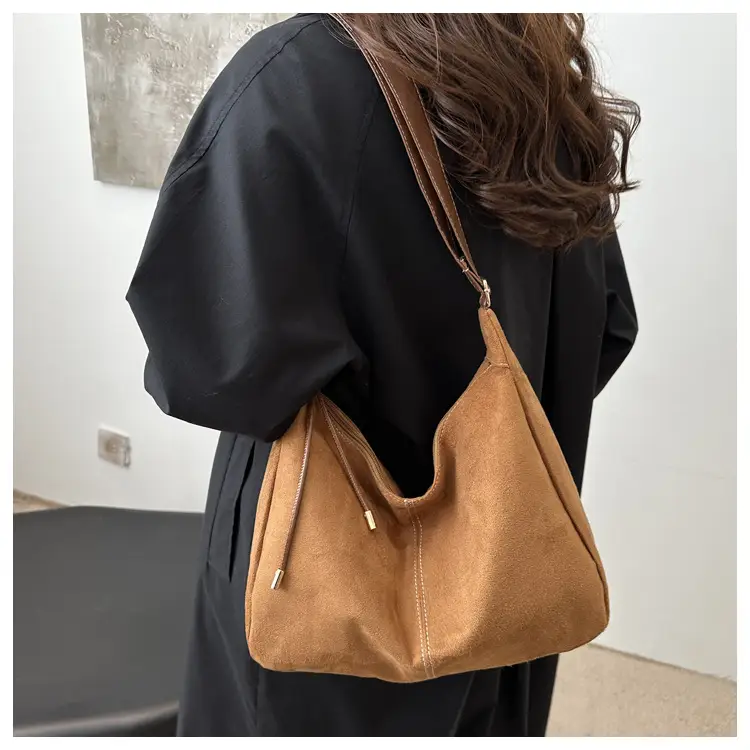 2024 Winter Texturized Retro Shoulder Bag Women — feature 28