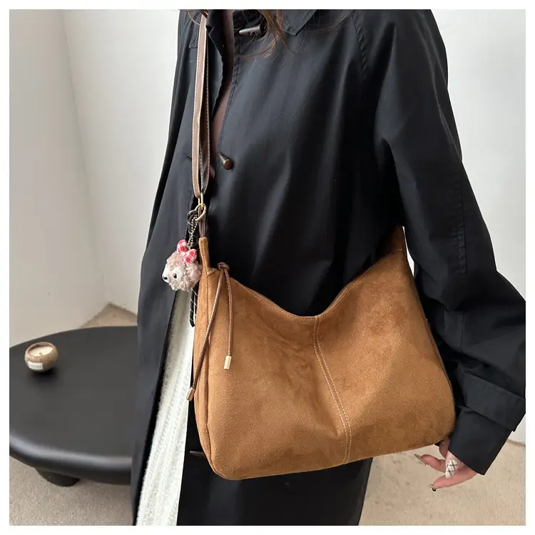 2024 Winter Texturized Retro Shoulder Bag Women — feature 29