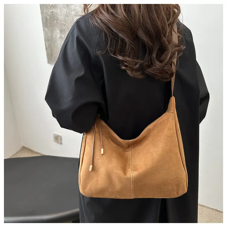 2024 Winter Texturized Retro Shoulder Bag Women — feature 30