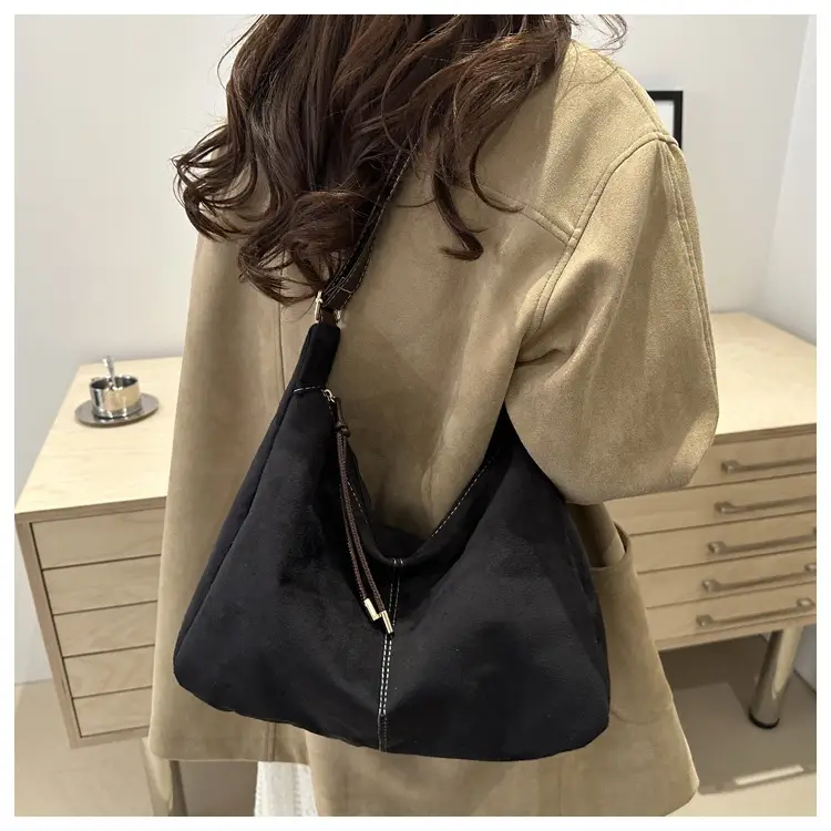 2024 Winter Texturized Retro Shoulder Bag Women — feature 41