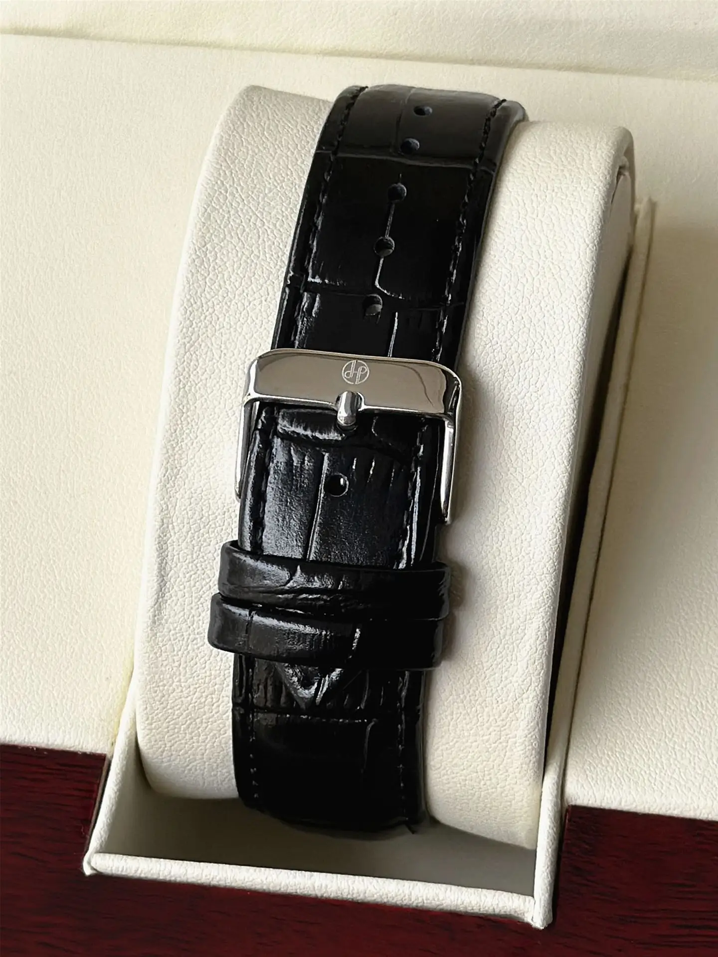 Men's Black Dial Quartz Watch with Black Strap — feature 11