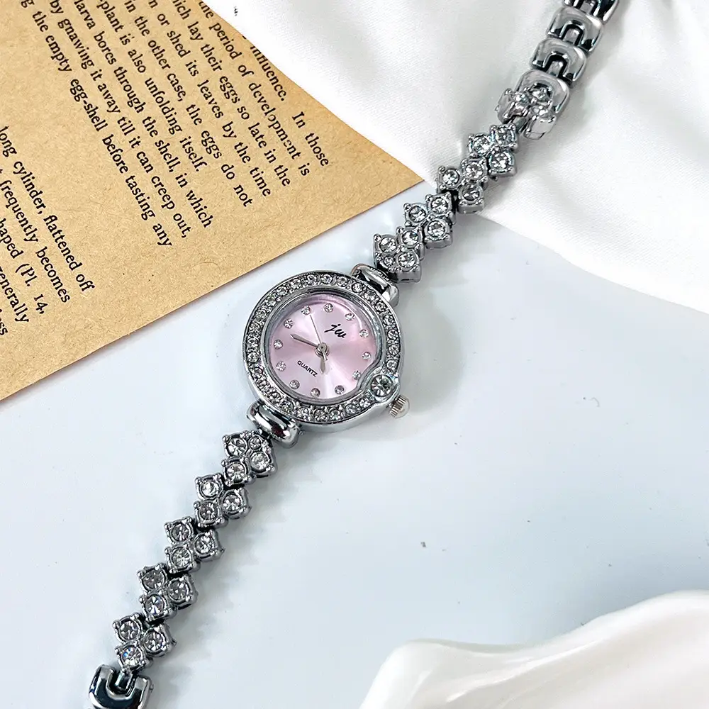 Jingwei JW Women's Crystal Bracelet Watch