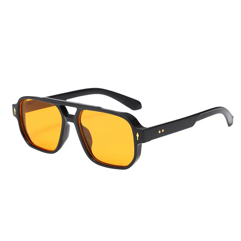 Men's Black Pilot Sunglasses with Gold Accents - Image 6