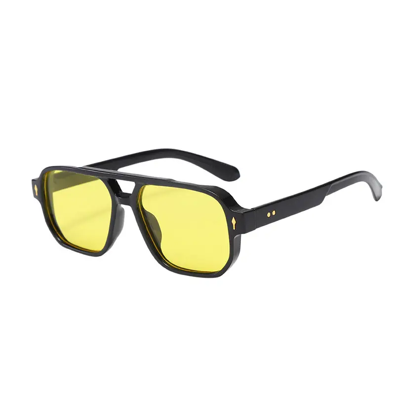 Men's Black Pilot Sunglasses with Gold Accents - Image 4