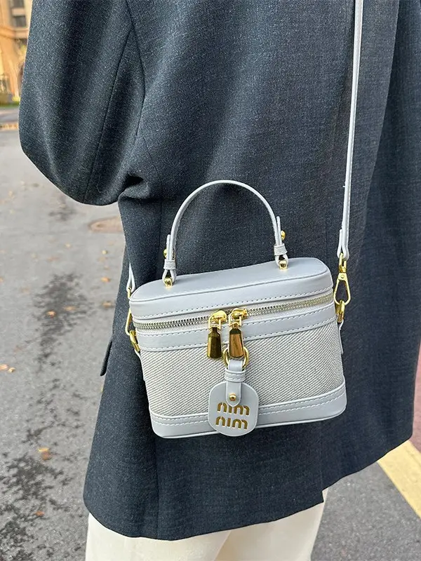 Retro Satchel Bag Black Beige Gold Zipper Handle - Image 9