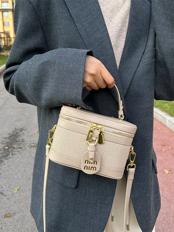 Retro Satchel Bag Black Beige Gold Zipper Handle - Image 10