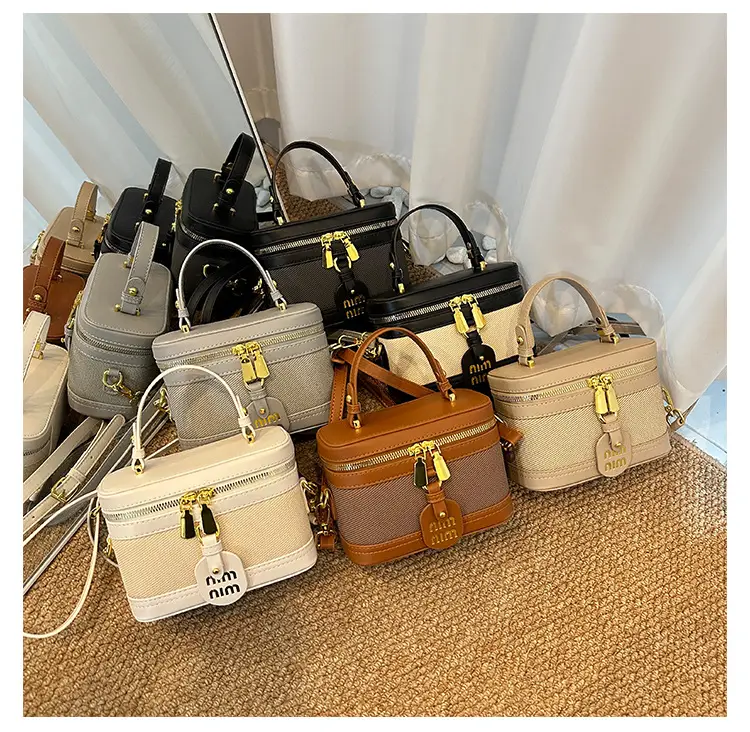 Retro Satchel Bag Black Beige Gold Zipper Handle — feature 1