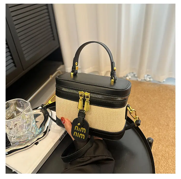 Retro Satchel Bag Black Beige Gold Zipper Handle — feature 13