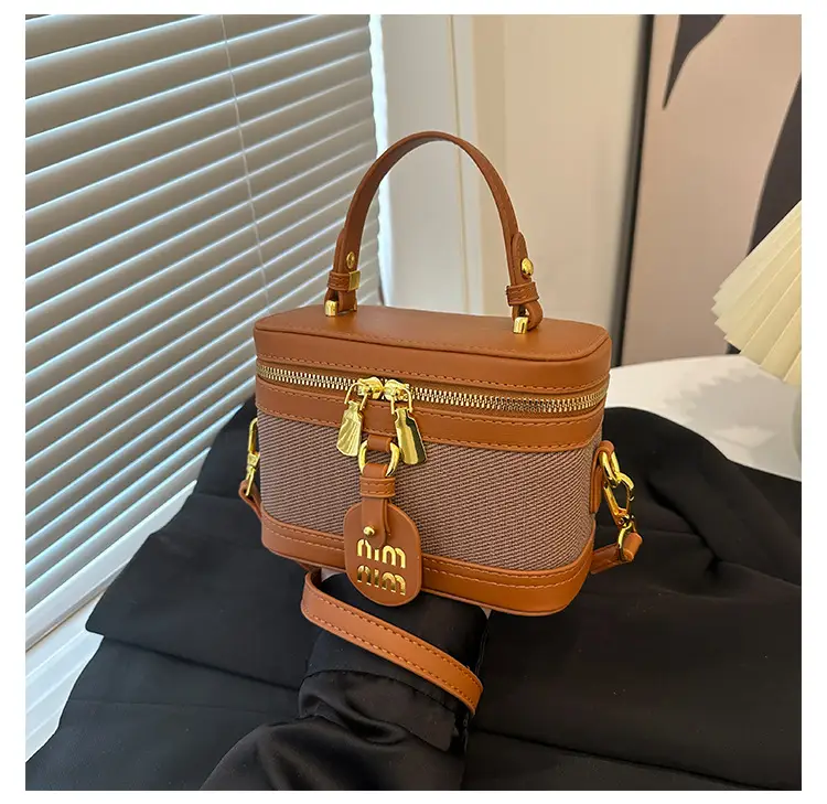 Retro Satchel Bag Black Beige Gold Zipper Handle — feature 14
