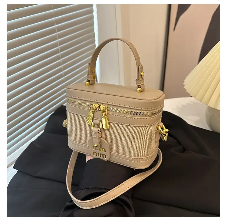 Retro Satchel Bag Black Beige Gold Zipper Handle — feature 16