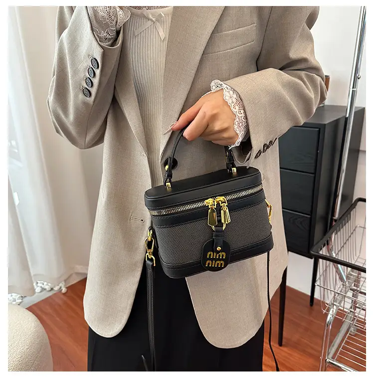 Retro Satchel Bag Black Beige Gold Zipper Handle — feature 18