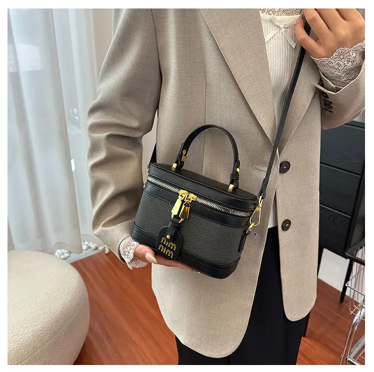Retro Satchel Bag Black Beige Gold Zipper Handle — feature 20
