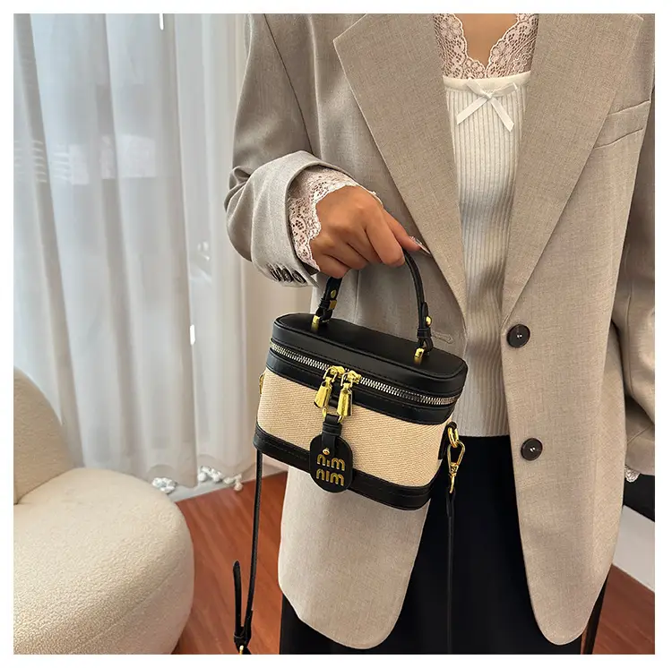 Retro Satchel Bag Black Beige Gold Zipper Handle — feature 21