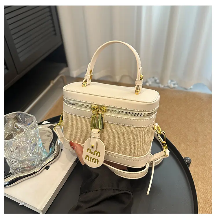 Retro Satchel Bag Black Beige Gold Zipper Handle — feature 39