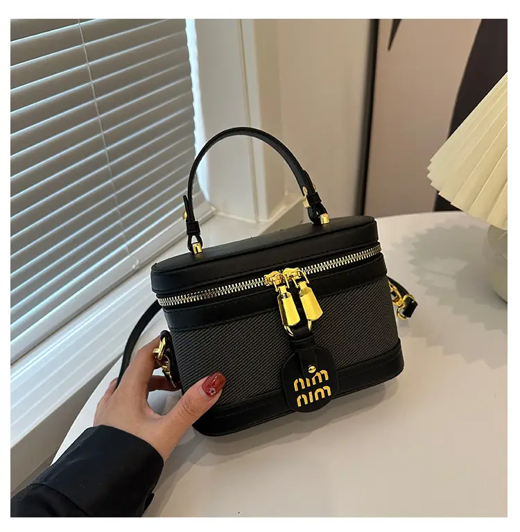 Retro Satchel Bag Black Beige Gold Zipper Handle — feature 45