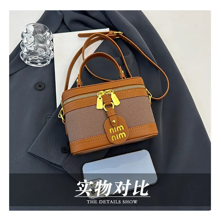 Retro Satchel Bag Black Beige Gold Zipper Handle — feature 5