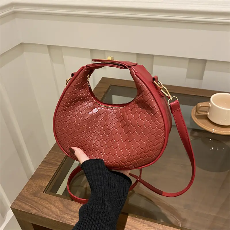 Black Woven Round Shoulder Bag for Women 2024 - Image 9