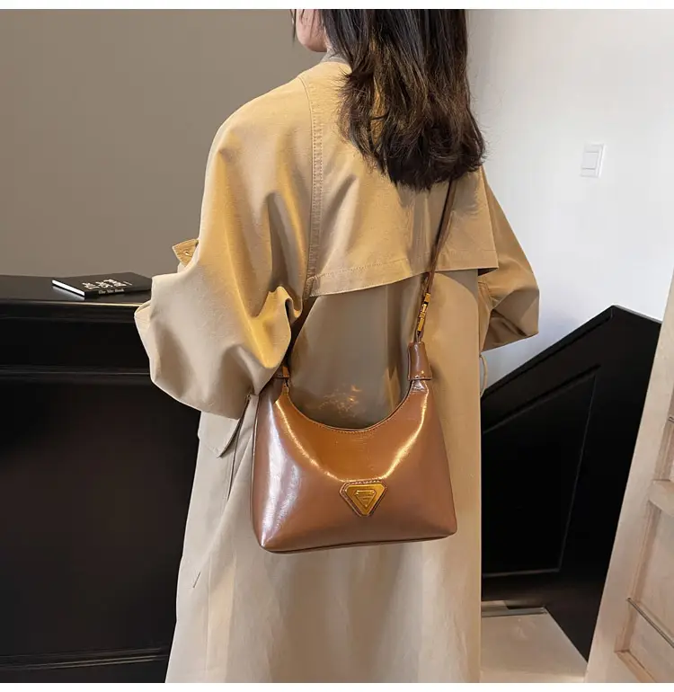 Women's Brown Square Shoulder Bag with Gold Clasp — feature 17