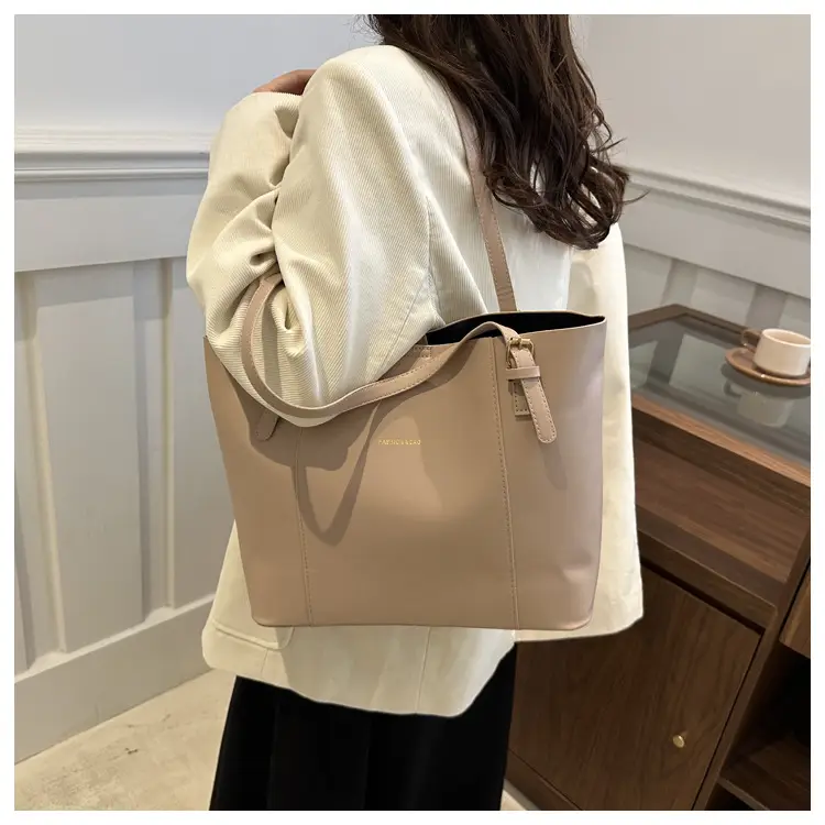 Vintage Style Shoulder Tote Bag Brown Beige 2024 Winter — feature 19