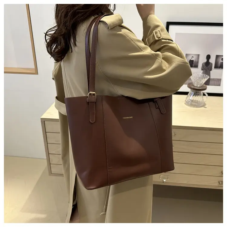 Vintage Style Shoulder Tote Bag Brown Beige 2024 Winter — feature 22