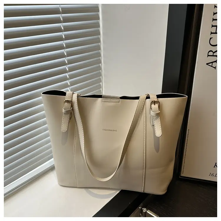 Vintage Style Shoulder Tote Bag Brown Beige 2024 Winter — feature 24