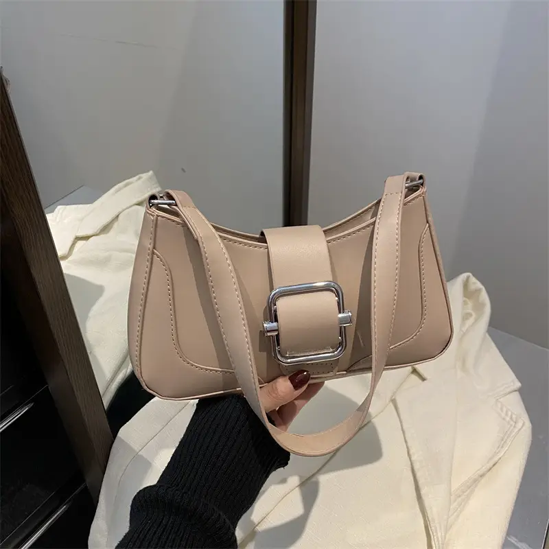Brown Leather Shoulder Bag with Buckle Closure - Image 8