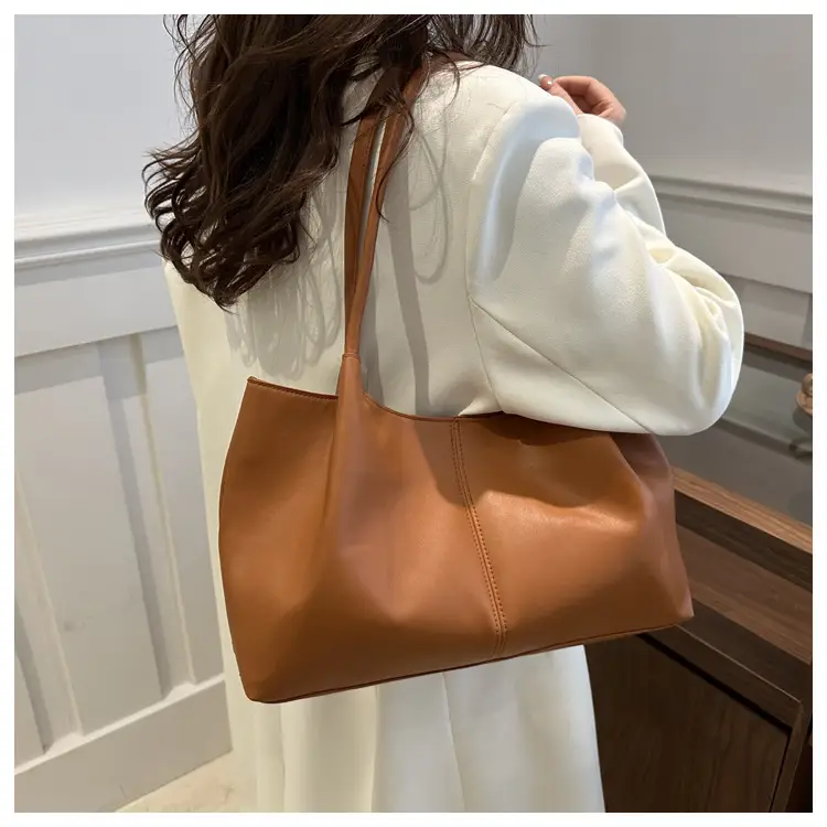 Silver Spliced Tote Bag Large Capacity Daily Commuter — feature 14