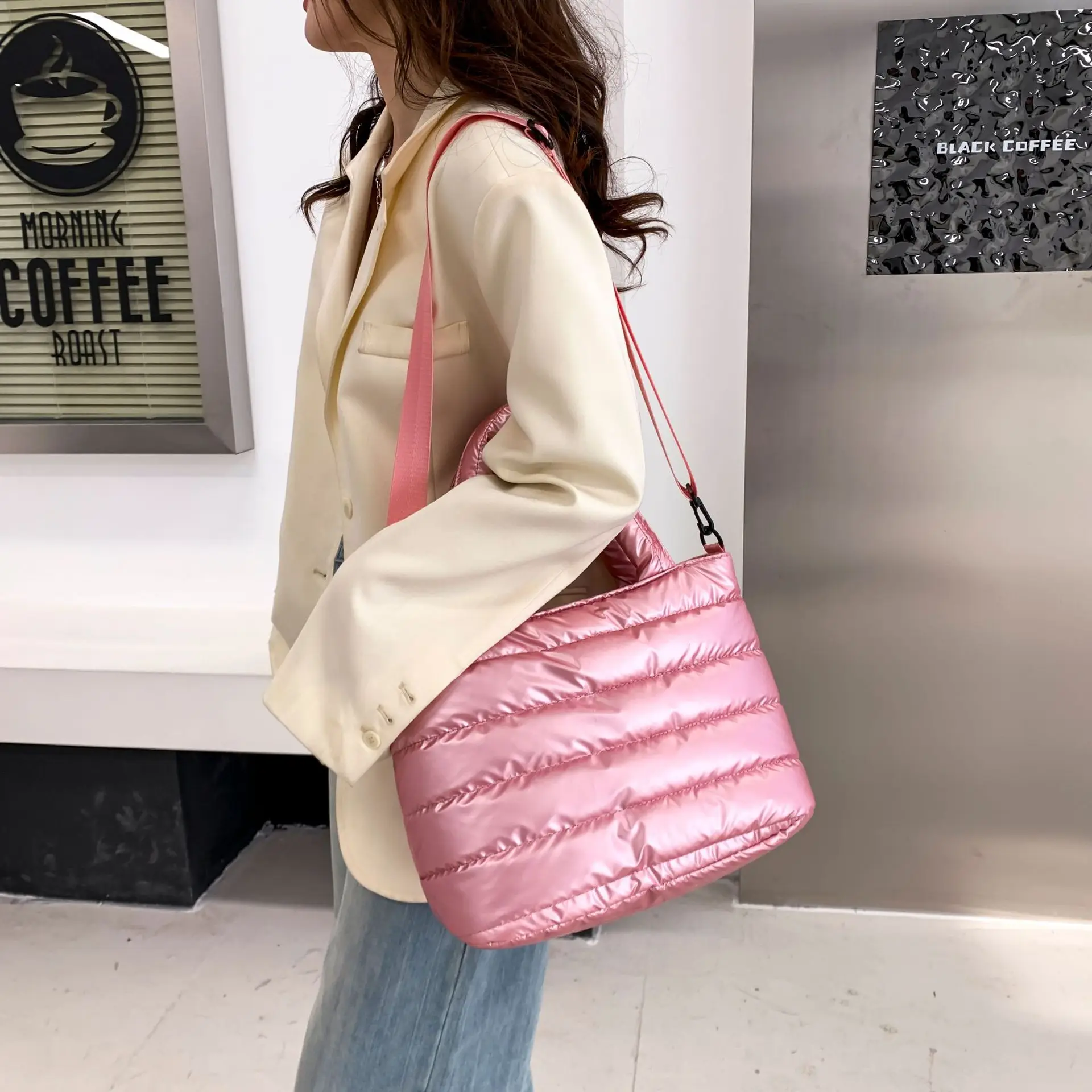 2026 Winter Women's Embroidered Crossbody Bag Blue — feature 30