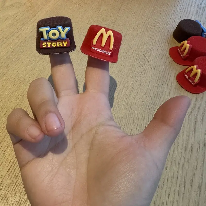 McDonald's Flocking Duck Tongue Hat 10cm Cotton Doll — feature 9