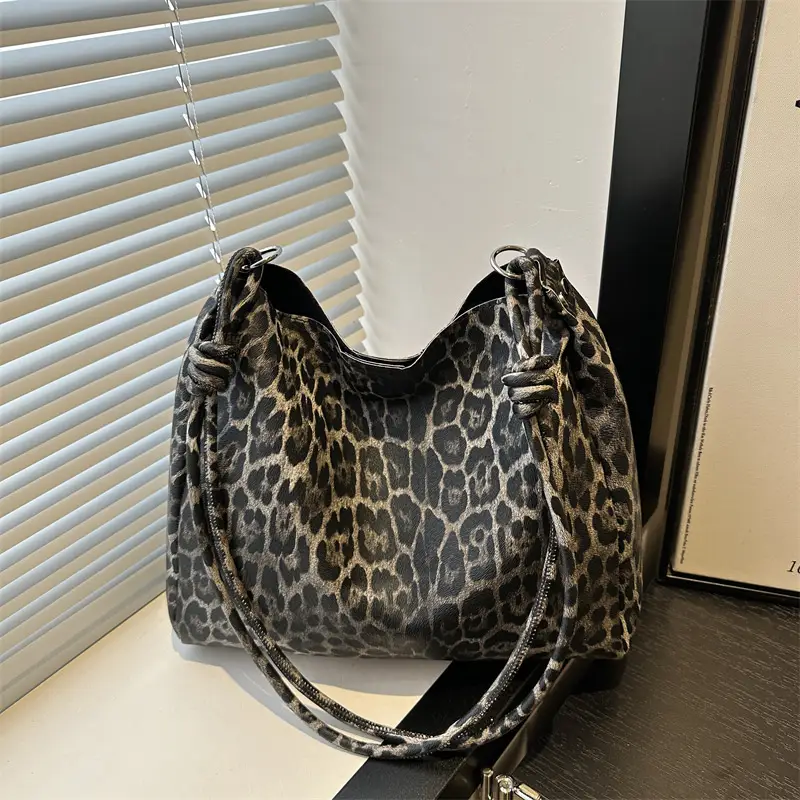 Women Leopard Print Shoulder Bag 2024 Winter New