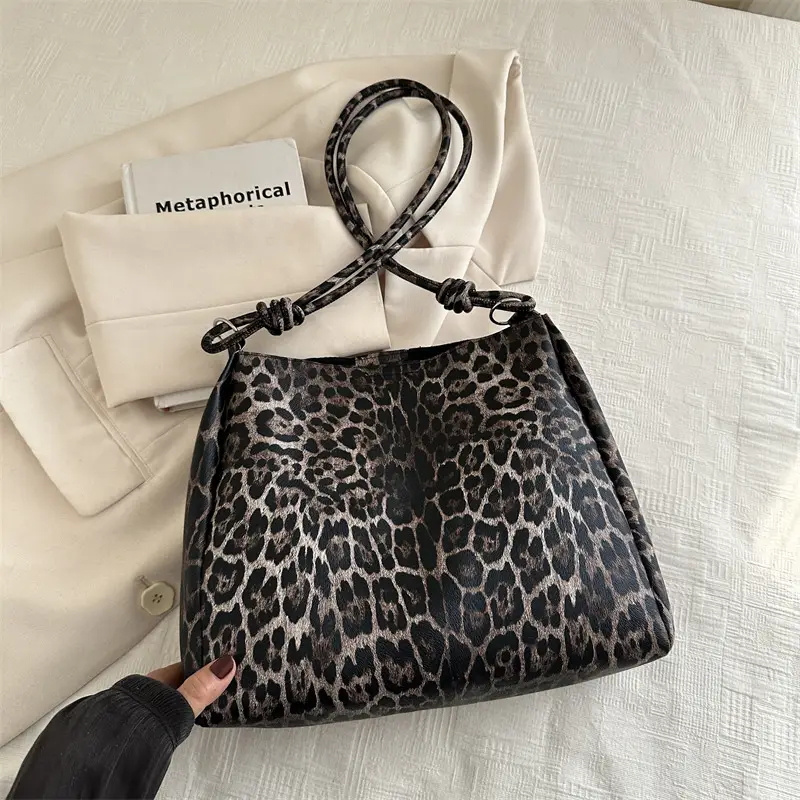 Women Leopard Print Shoulder Bag 2024 Winter New