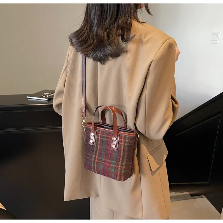 Vintage Plaid Shoulder Bag for Women 2024 — feature 16