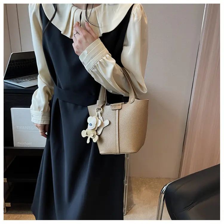 Korean-style Women's Brown Bucket Bag with Teddy Bear Charm — feature 46
