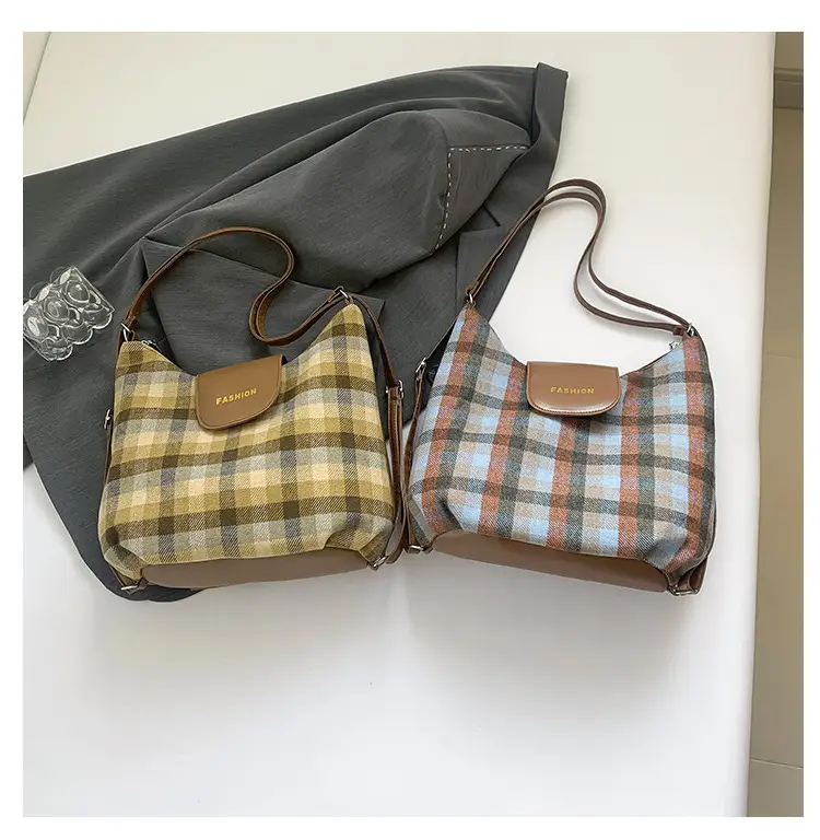 Winter Plaid Textured Shoulder Crossbody Bag Large Capacity — feature 10