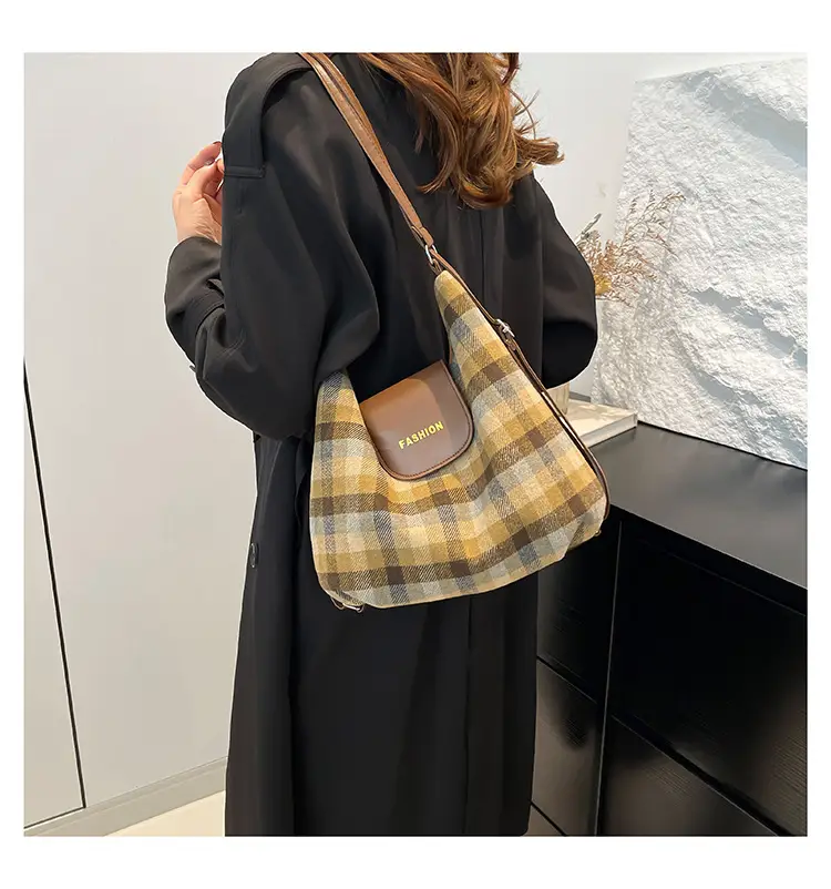Winter Plaid Textured Shoulder Crossbody Bag Large Capacity — feature 17