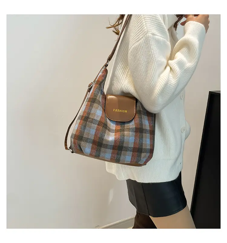 Winter Plaid Textured Shoulder Crossbody Bag Large Capacity — feature 28