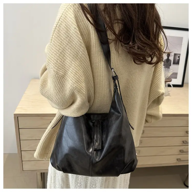 Retro Brown Underarm Bag for Women 2026 — feature 36
