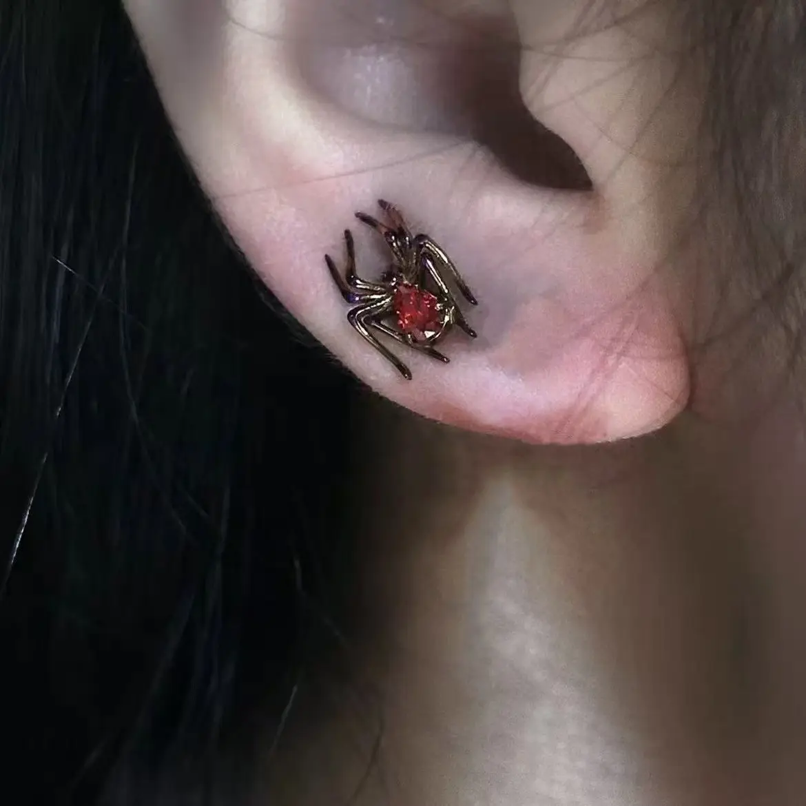 High-End Women's Spider Bat Earrings Set with Red Rhinestone - Image 7